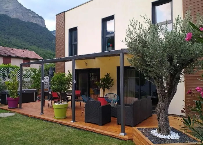 Cocon Au Pied De La Chartreuse Homestay